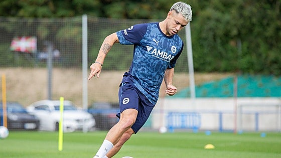 El Alavés se hace fuerte en la negociación por Conechny