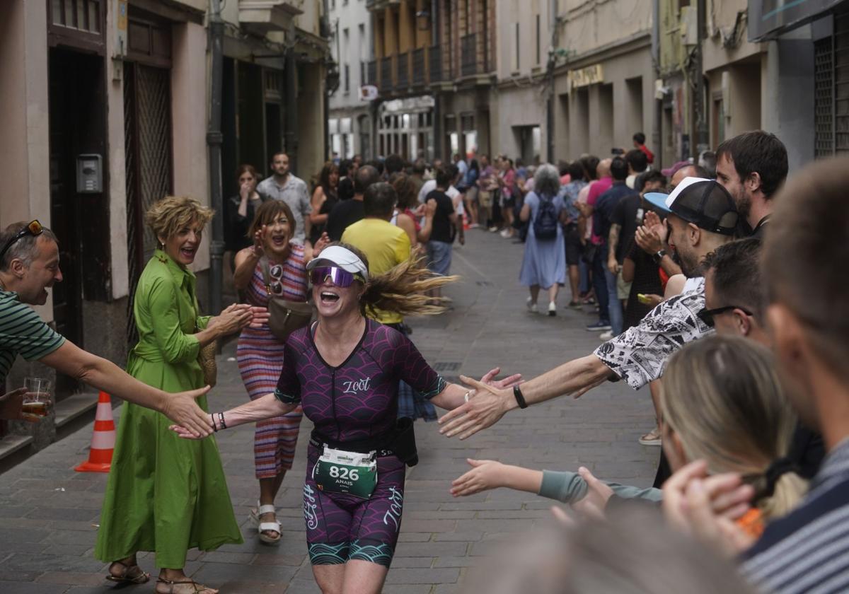 Vitoria alberga este domingo el Ironman con mayor protagonismo de las mujeres