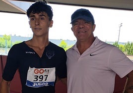 El protagonista, con Raúl Quero.