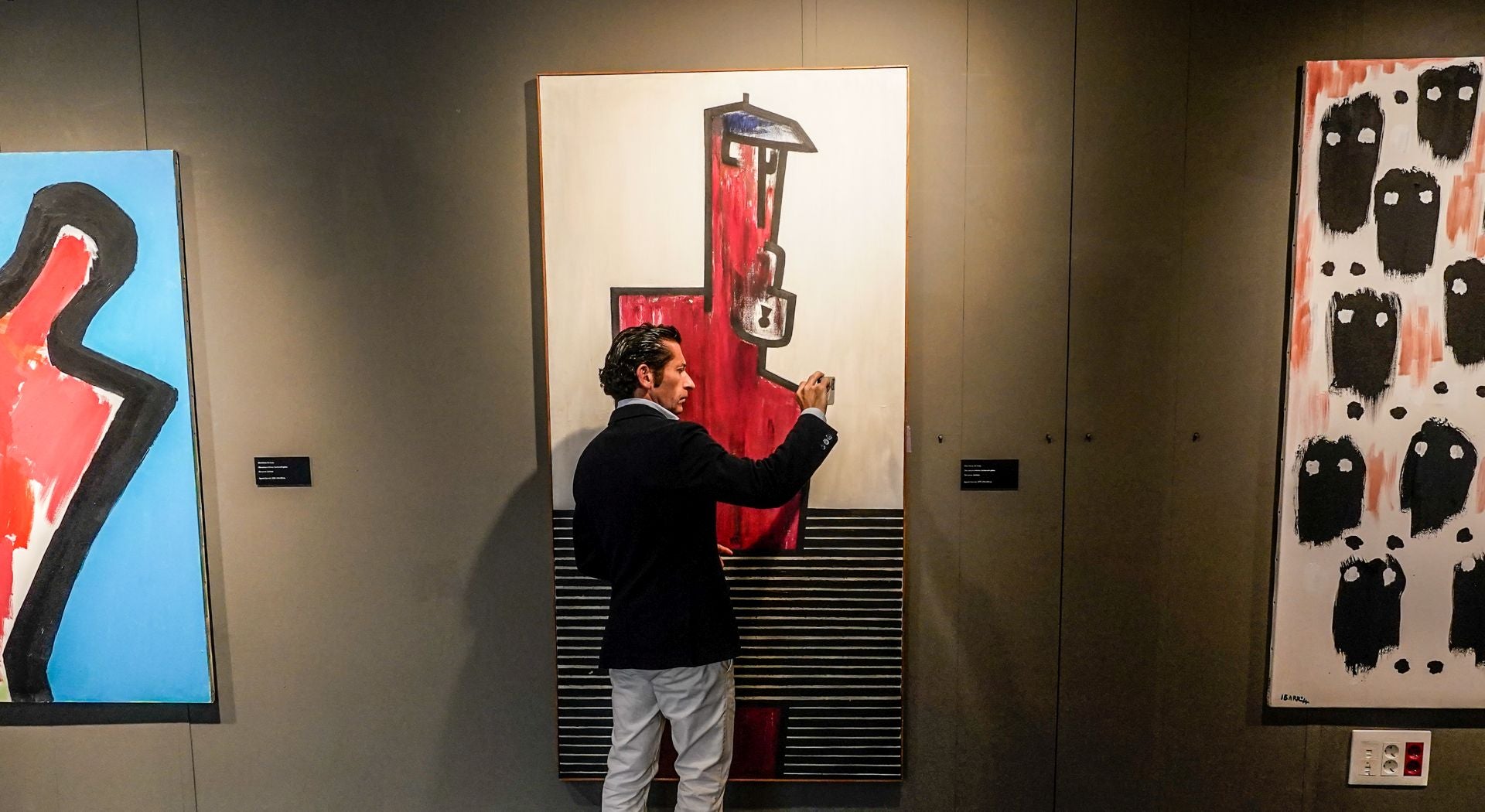 La exposición de Ibarrola en imágenes