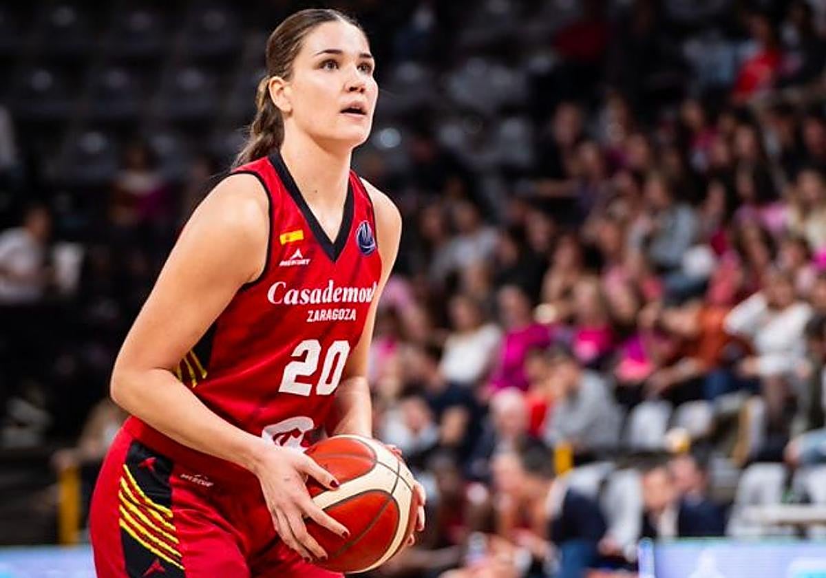 La vitoriana Nerea Hermosa renueva con el Zaragoza hasta 2027