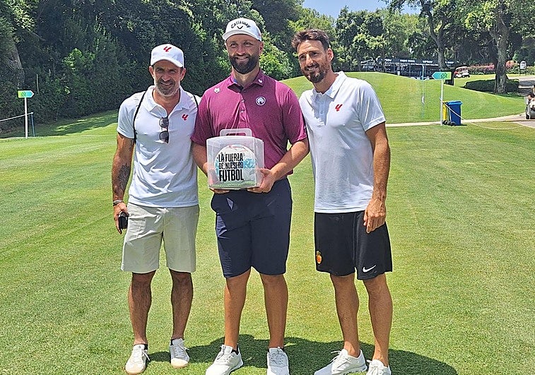 Luis Figo, Jon Rahm y Aritz Aduriz.