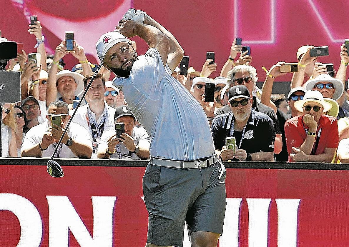 Jon Rahm, en el torneo LIV de Valderrama del pasado año.