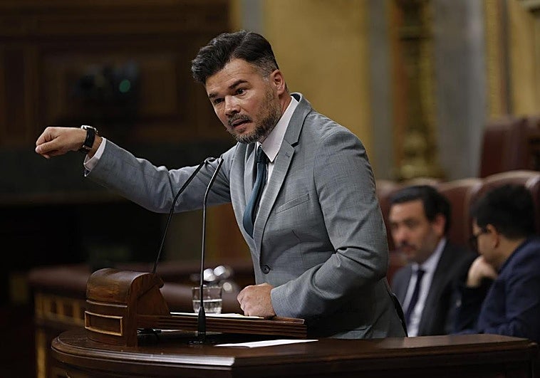 «¿También van a echar de España a Nico Williams?», la irónica pregunta de Rufián a Vox