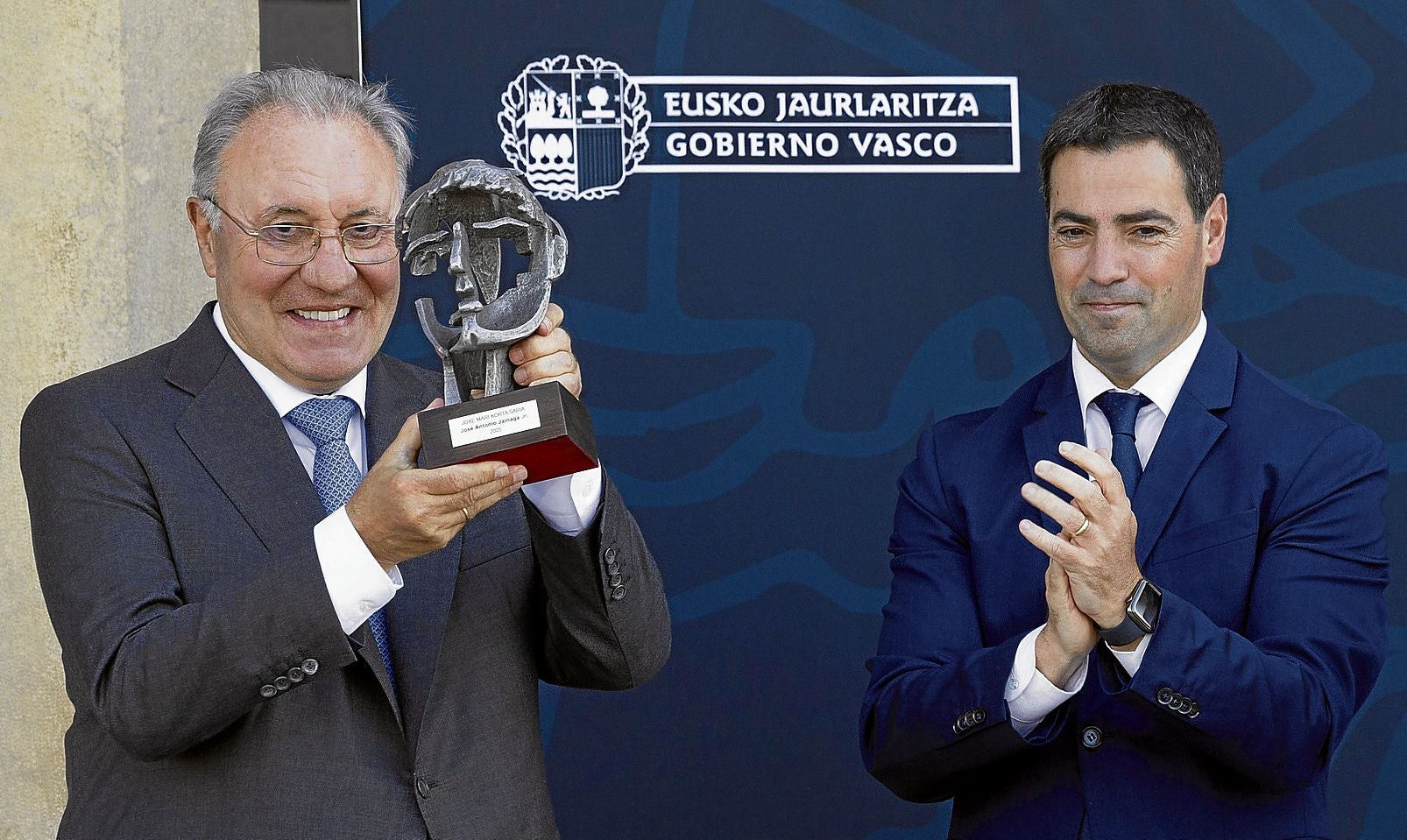 El premio Korta a Jainaga se convierte en un alegato por el arraigo empresarial