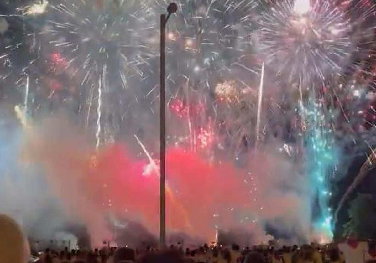 Los fuegos artificiales de anoche en Pamplona se redujeron a una traca final por un fallo técnico