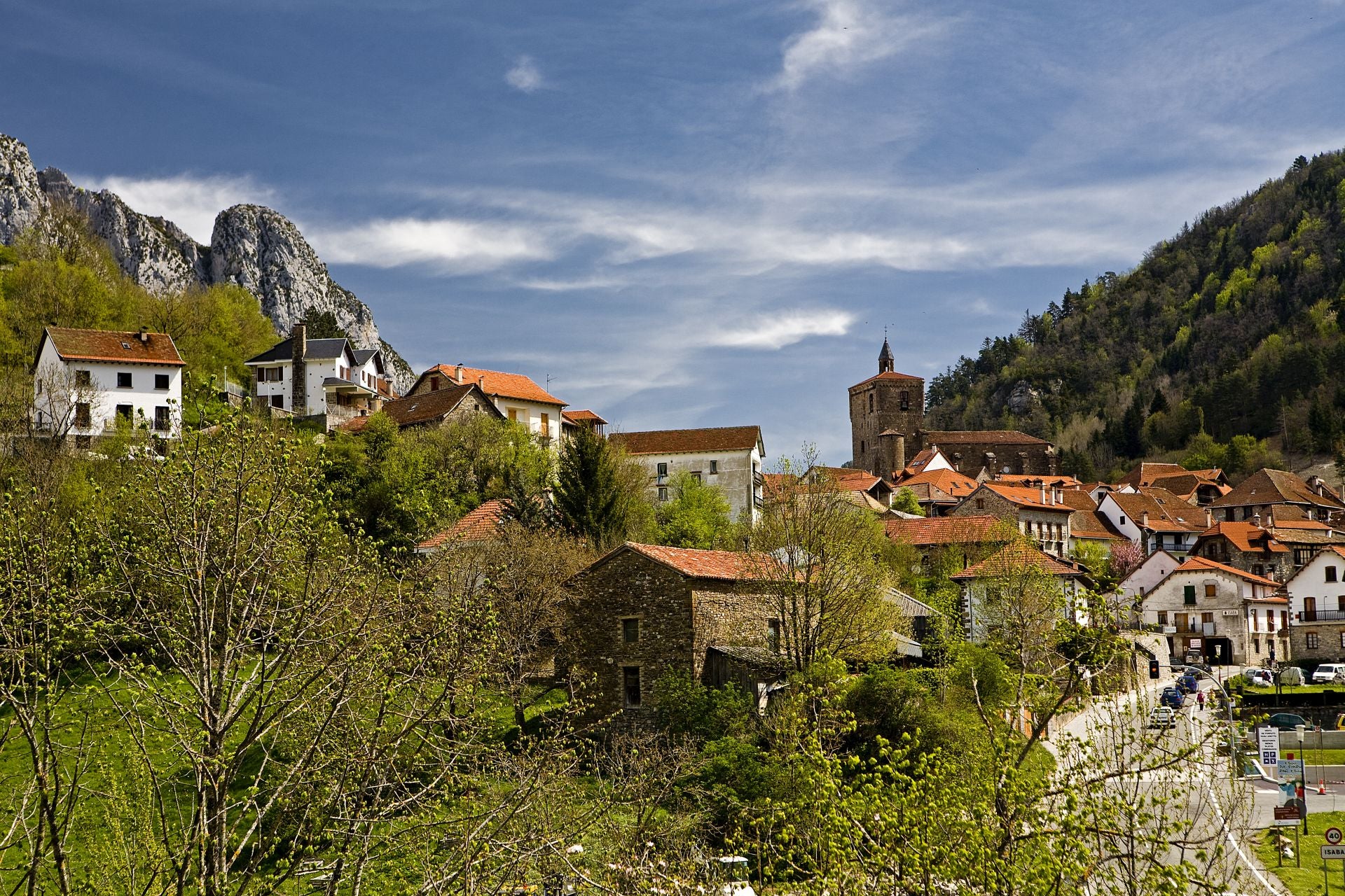 Vista del pueblo de Isaba.