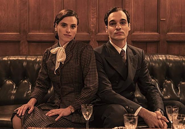 Jone Laspiur y Eneko Sagardoy en 'Karmele'.