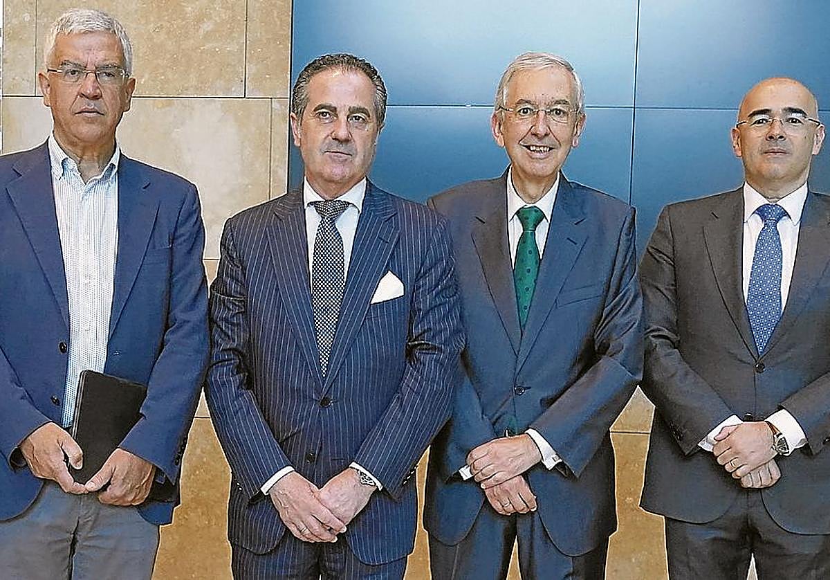 José María Zalbidegoitia, Leónides Gutiérrez, Mikel Arieta-Arruabarrena, Victor Pérez de Guezuraga y Eduardo Ruiz de Gordejuela.