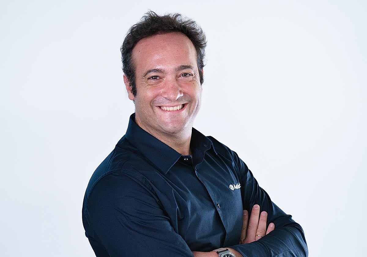 Mikel Bengoa, biólogo especialista en el mosquito tigre.