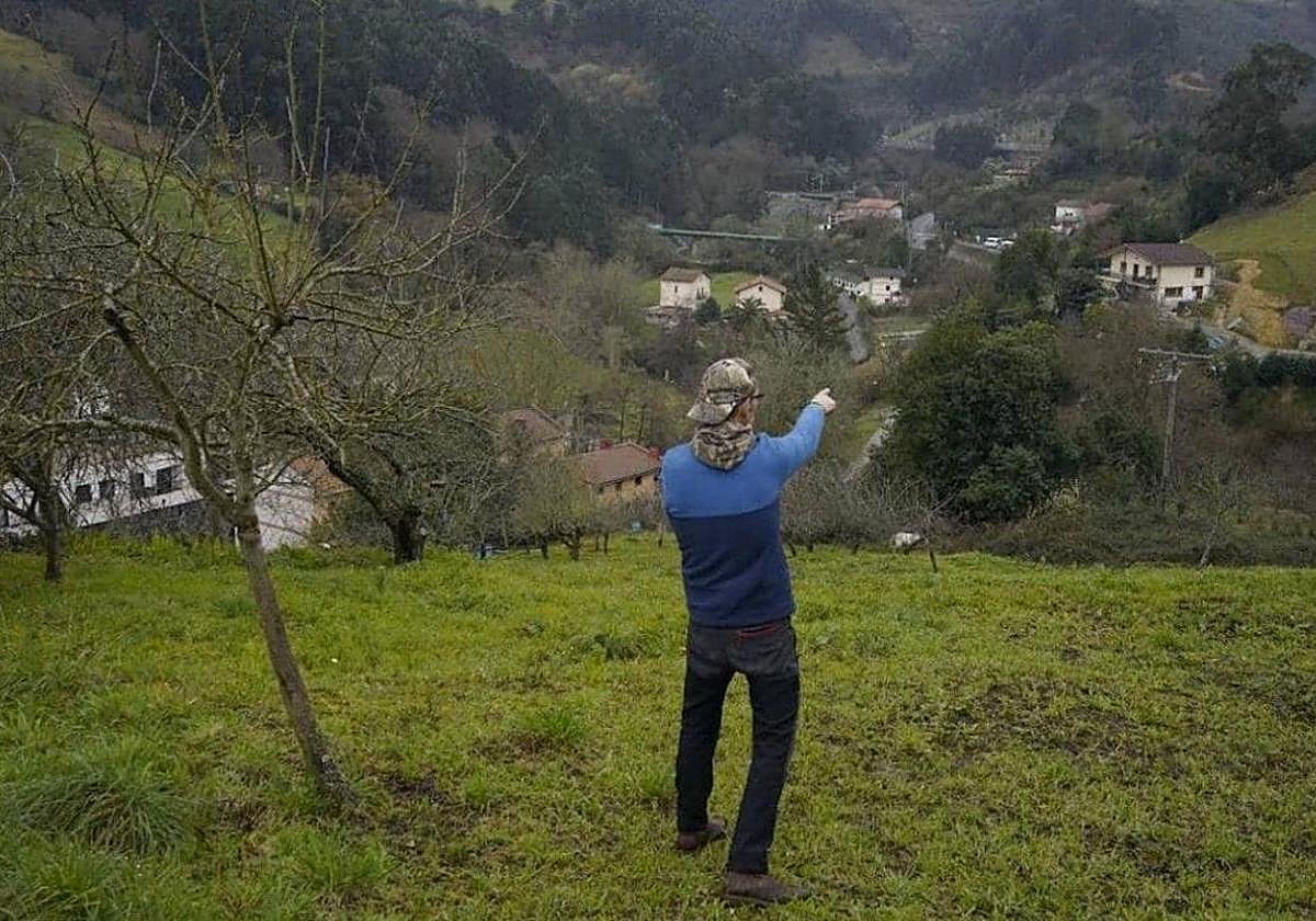 Zona de El Regato por donde irá el viaducto que se ha proyectado en el barrio de Gorostiza.