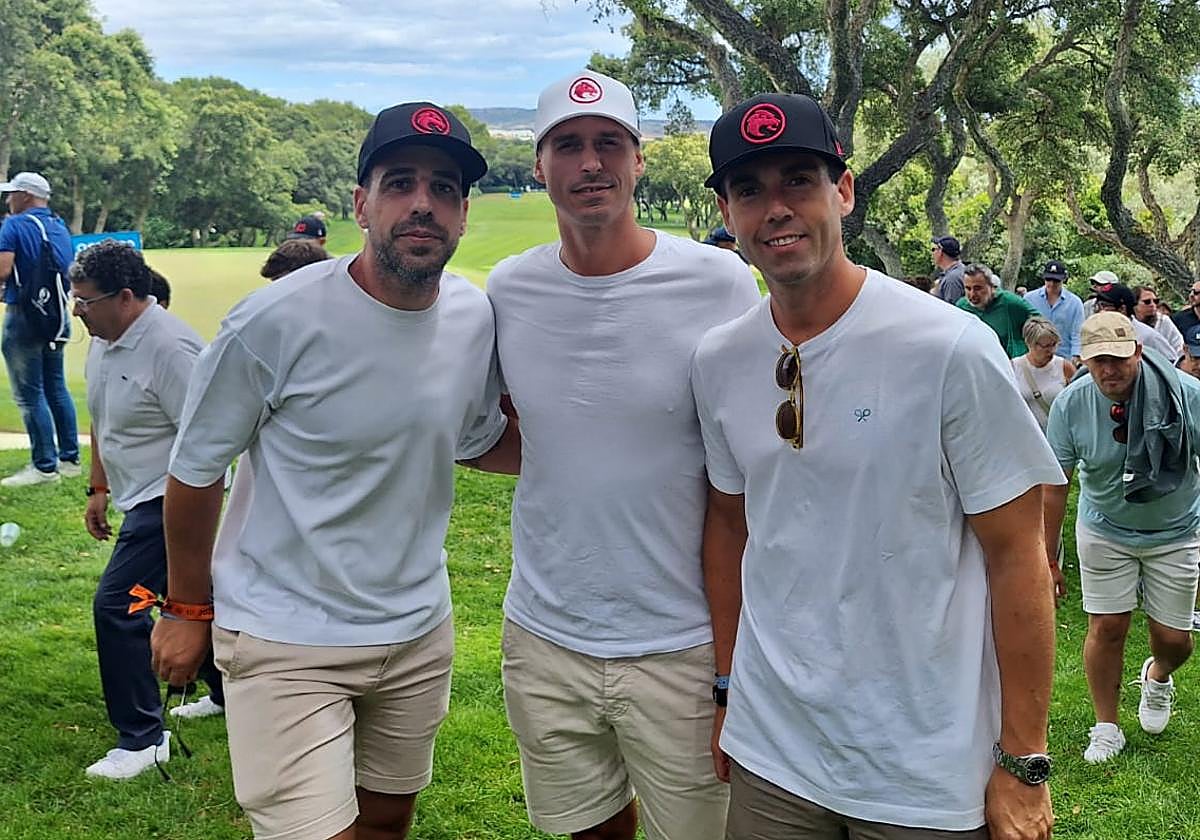 Beñat, Iturraspe y Susaeta disfrutan de Jon Rahm con un 'look' de la Legión XIII