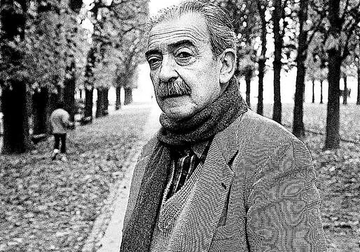 La poesía de Gelman, también periodista, abarca más de medio siglo.