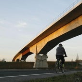 Viaducto del TAV a la altura del municipio alavés de Durana.