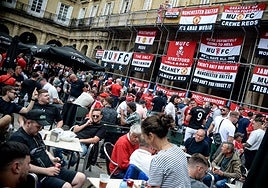La Plaza Nueva estuvo atestada todo el día.