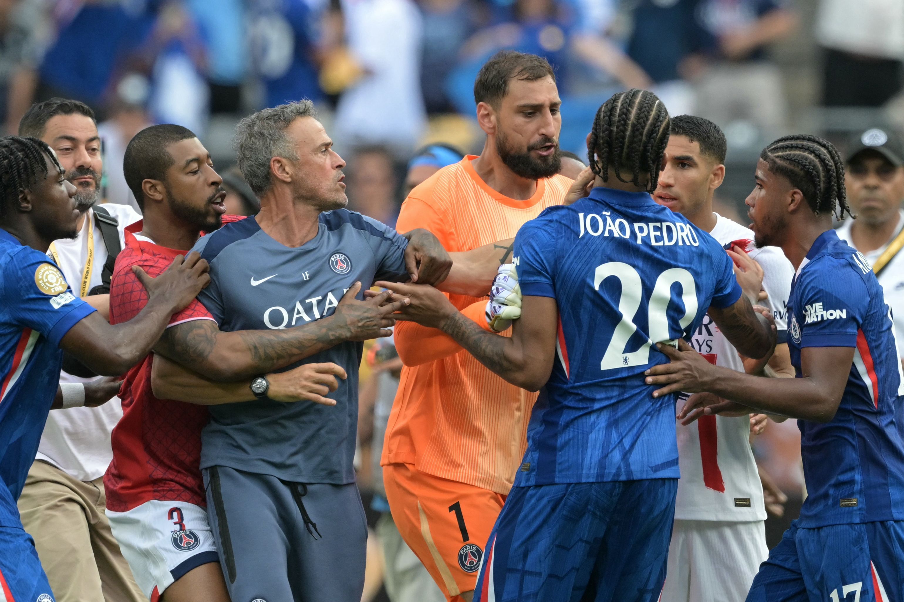 La agresión de Luis Enrique a Joao Pedro en la final del Mundial de Clubes