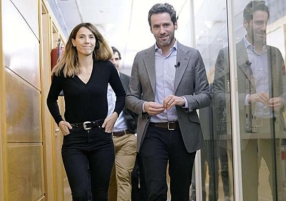 Borja Sémper y Bárbara Goenaga en 2020, cuando el político anunció que abandonaba la actividad política.