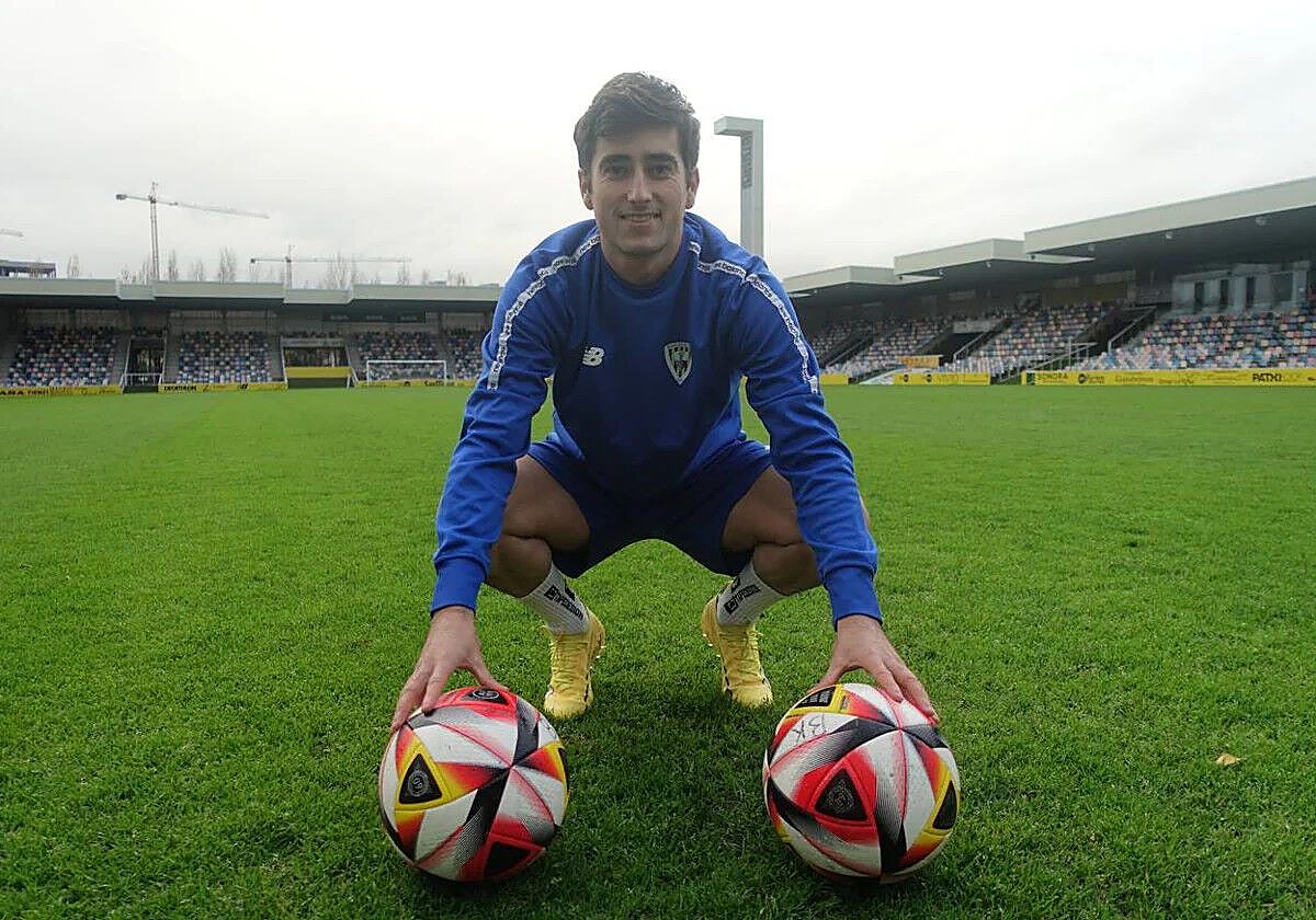 Imanol Torre seguirá en el Barakaldo hasta final de año recuperándose de su lesión.