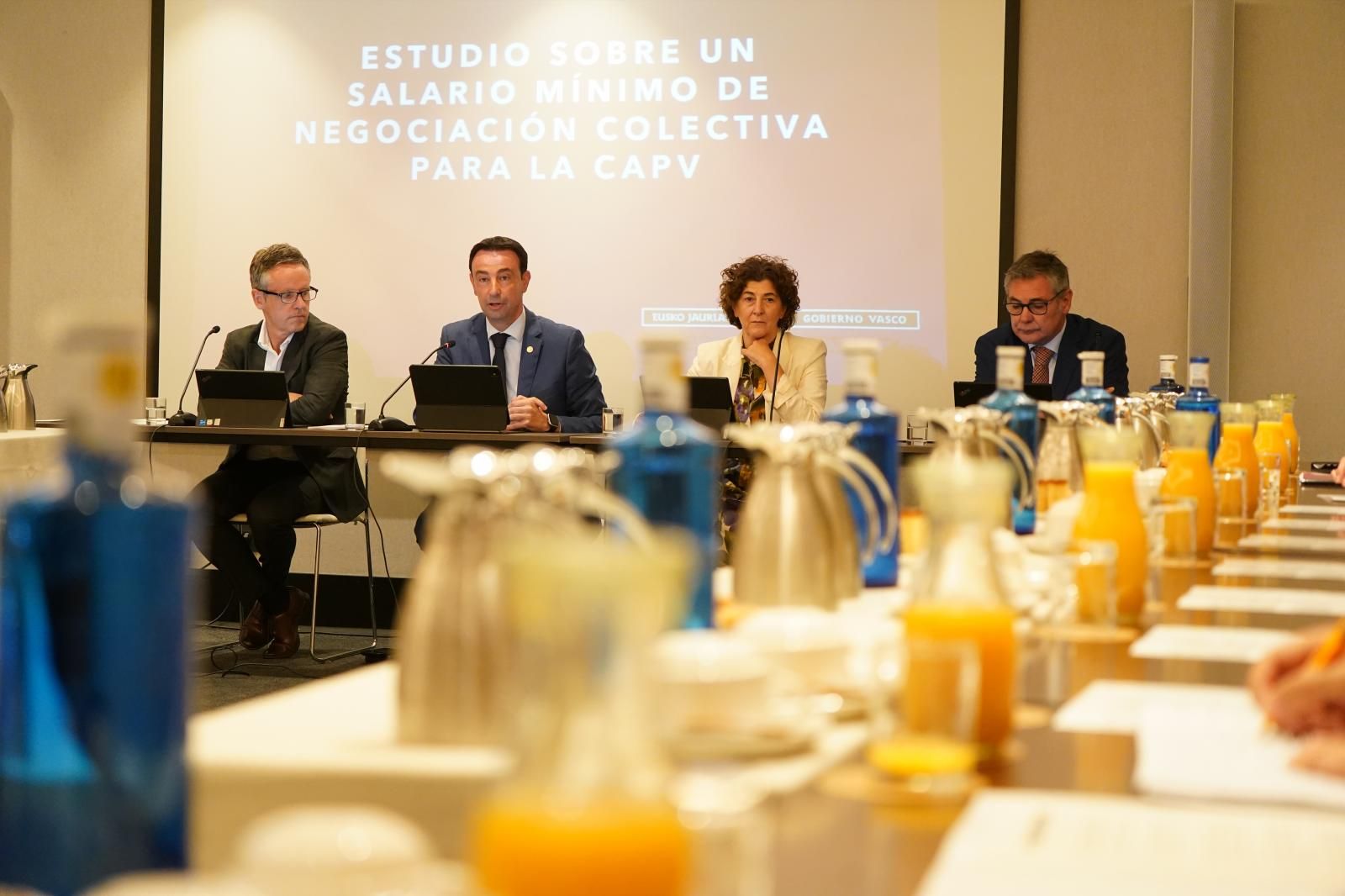 Rueda de prensa, salarío mínimo