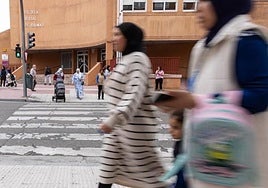 Mujeres musulmanas caminando