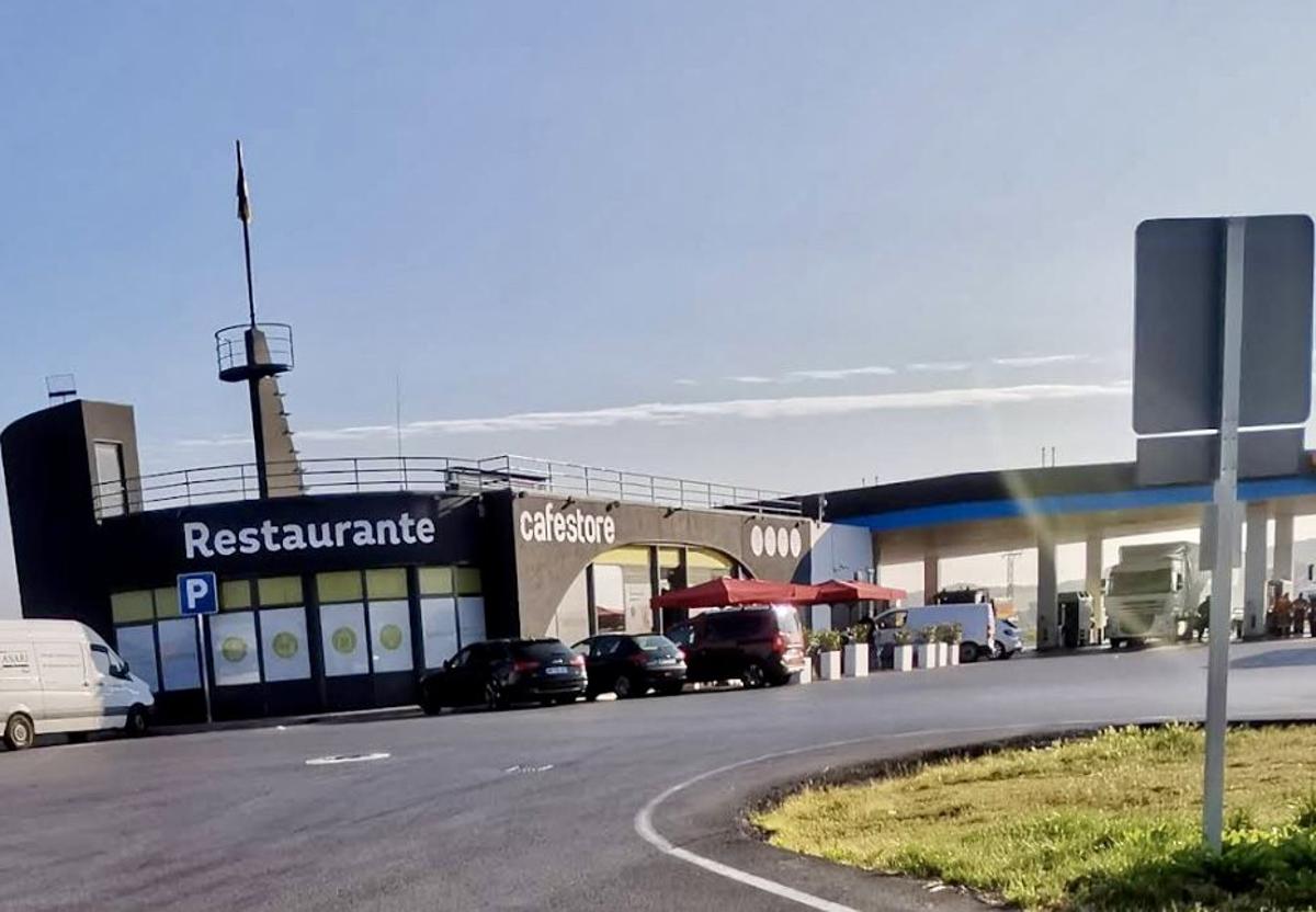 Gasolinera de Lopidana, levantada a unos cuatro kilómetros de Vitoria.