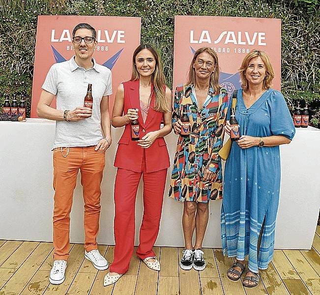 Alex Sánchez, Olatz Zarrabeitia, Arantza Jiménez y Amaia Deprit.