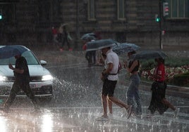 La Aemet advierte de un cambio radical para este fin de semana: tormentas y bajón de las temperaturas