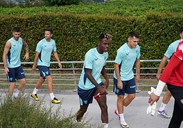 Los internacionales, principales ausencias en la convocatoria de Valverde para medirse a la Ponferradina