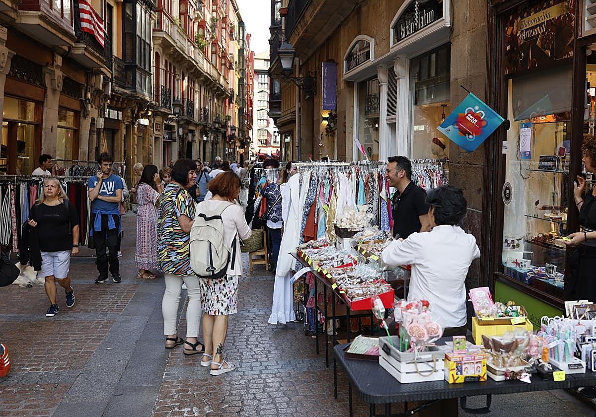 Tres comunidades digitales para hacer planes, conocer gente y descubrir los rincones de Bizkaia