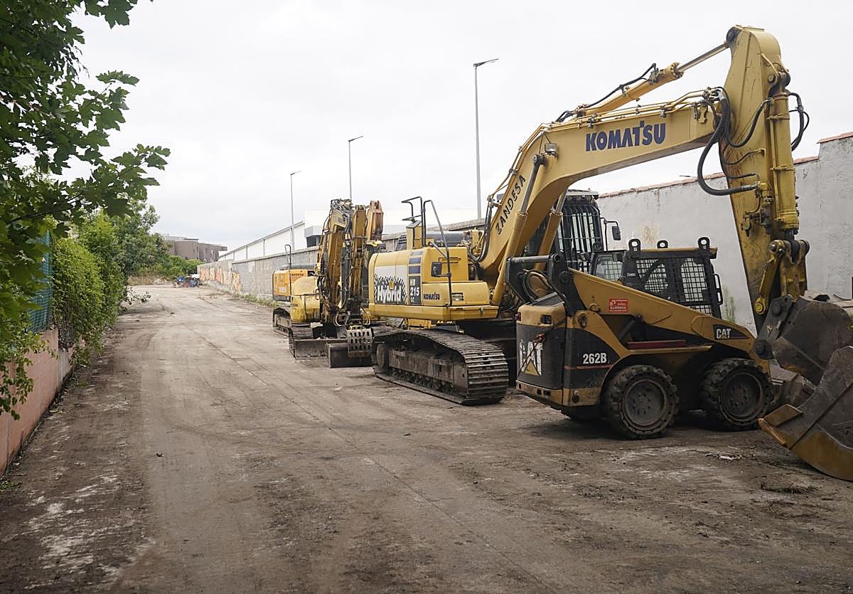 Maquinaria utilizada para el «vaciado» y «limpieza» de la antigua URSSA, en Vitoria.