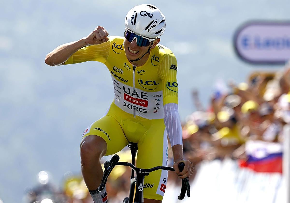 Pogacar celebra su triunfo en la cronoescalada de este viernes.