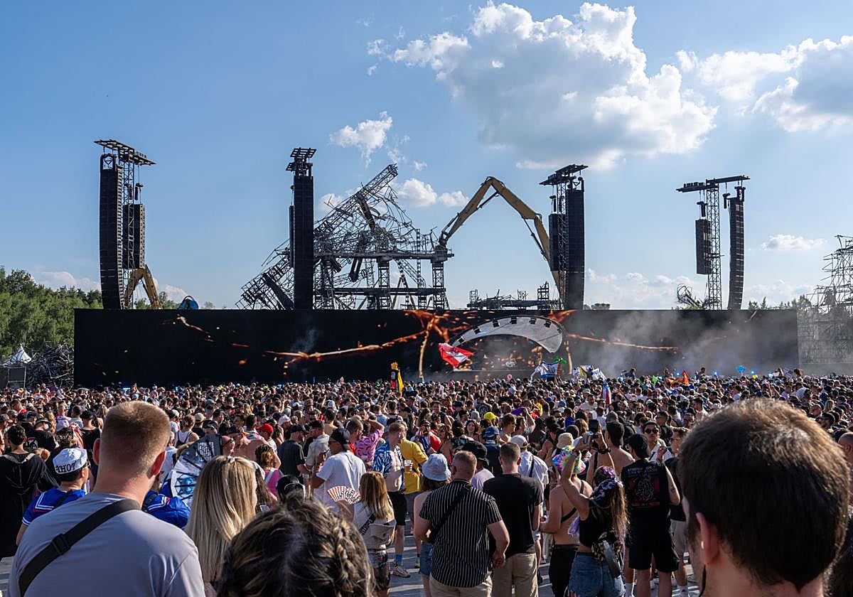 El festival acoge a unos 400.000 asistentes.