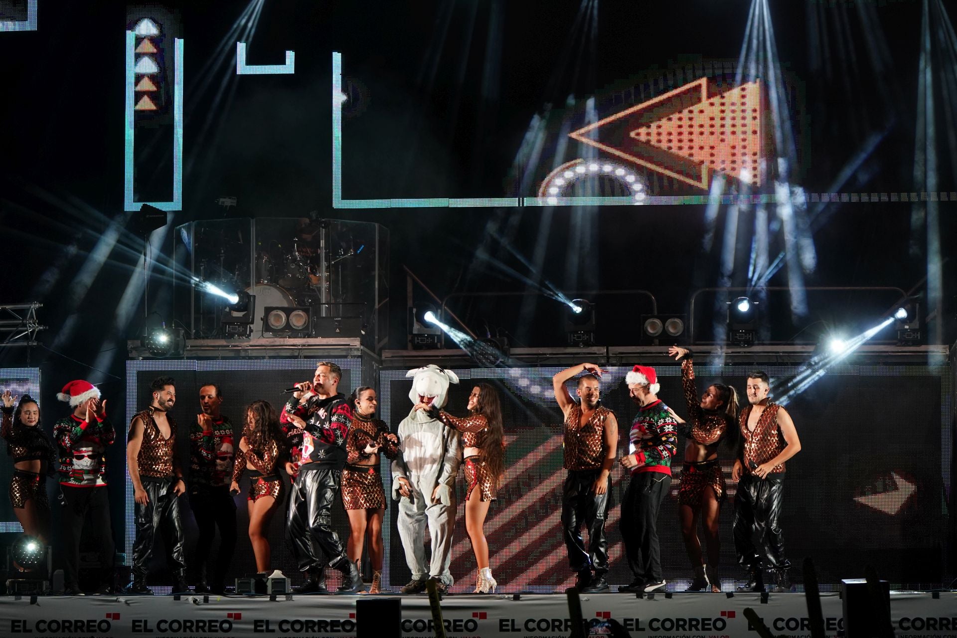 Las mejores imágenes del show de la orquesta Vulkano en Santurtzi