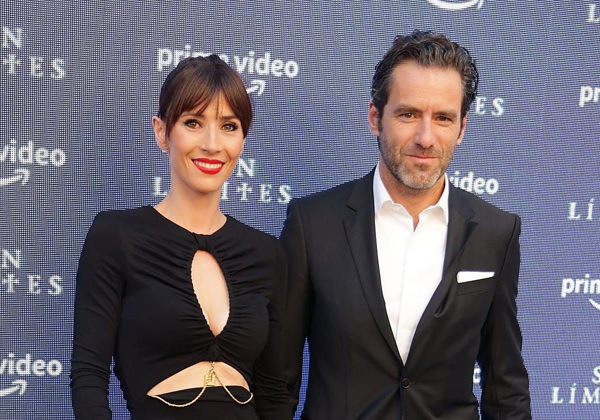 Bárbara Goenaga junto a Borja Semper.