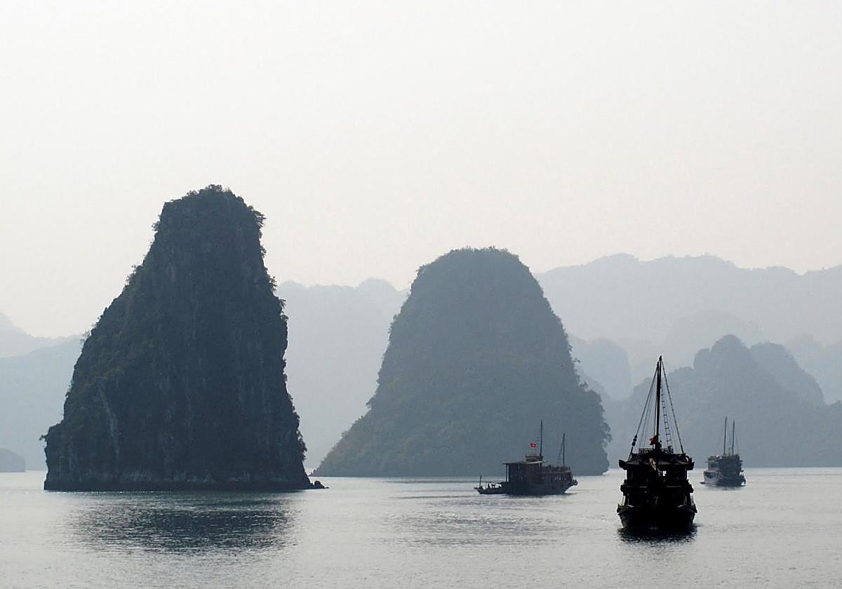 La Bahía de Halong: la impresionante joya natural que puede convertirse en un infierno durante los tifones