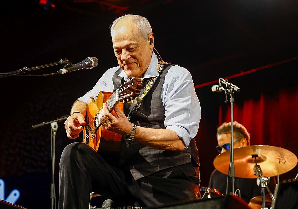 Toquinho durante su recital.