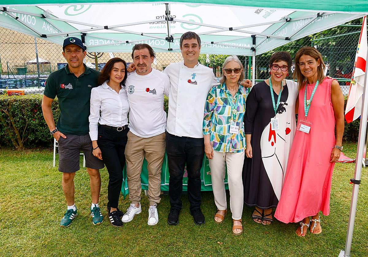 Rubén González, Liceth Medina, Mikel Fiestras, Mikel Pereda, Inés Etayo, Marta Fernández y Noelia Vivanco.