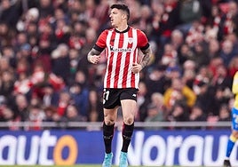 Ander Capa en un Athletic-Cadiz de la temporada 2022/23