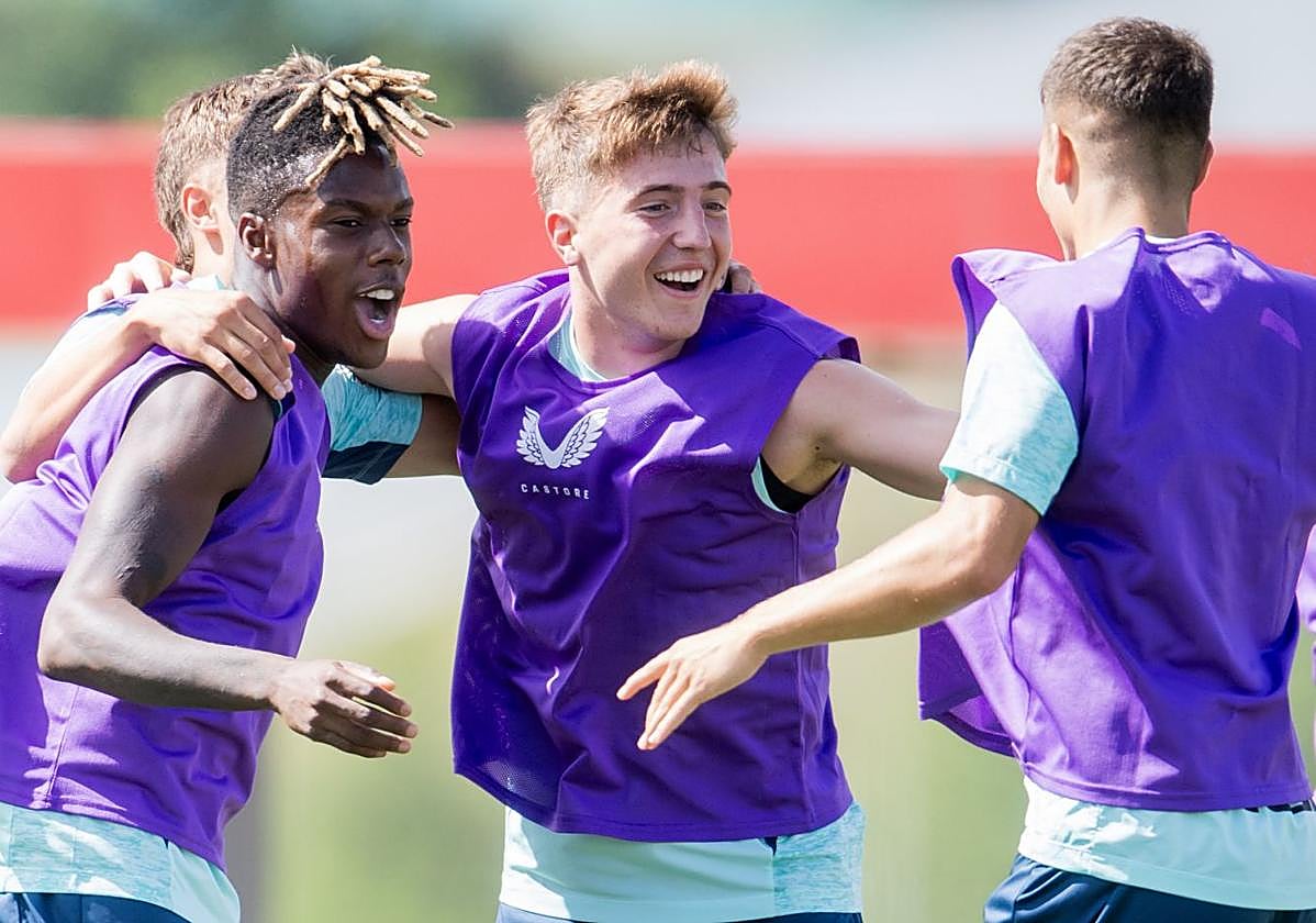 Valverde ya tiene a todos los jugadores disponibles: Jauregizar se incorpora a los entrenamientos