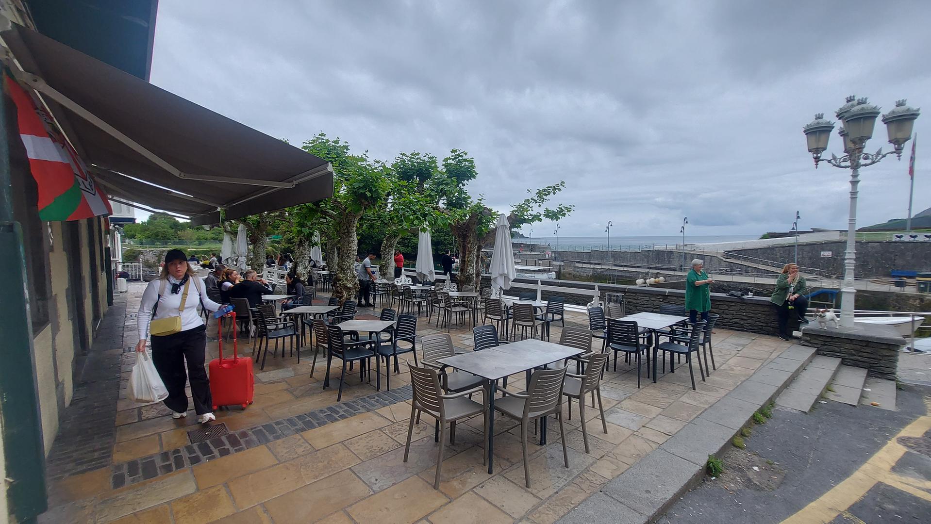 El horario de funcionamientos de las terrazas y veladores en Mundaka será de 8.00 a 22.30 horas como norma general.