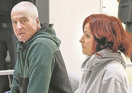 Francisco Javier García Gaztelu, 'Txapote', e Irantzu Gallastegi son dos de los firmantes.