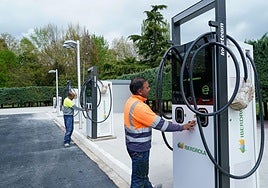 Los puntos de carga de Arriaga son los preferidos por los conductores 'cero emisiones' de Vitoria