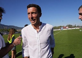 Homenaje a De Marcos en Laguardia: «Todavía no he tenido tiempo de echar de menos el fútbol»