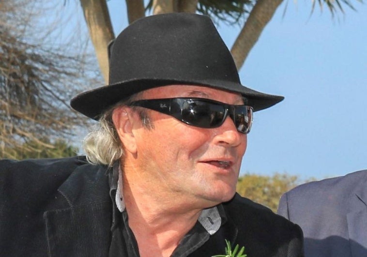 Preocupa el estado de salud de Amador Mohedano, ingresado en el Hospital de Jerez