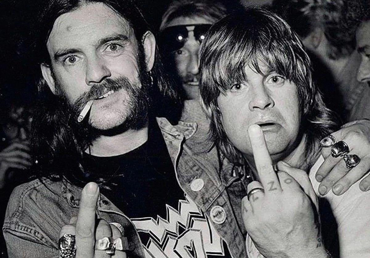 Lemmy Kilmister y Ozzy Osbourne en una foto que usaron para la portada del single con el dueto de 'Hellraiser'.