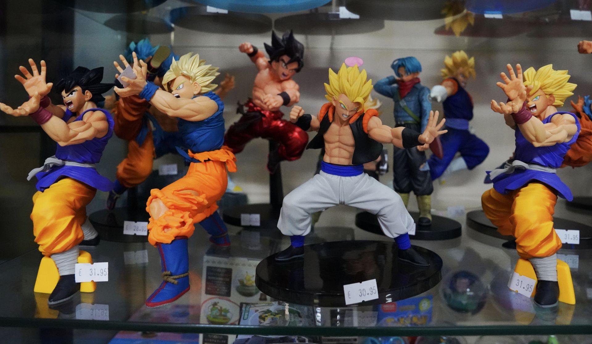 La nueva tienda friki de Ziortza en Santutxu, un paraíso para los amantes de la cultura japonesa