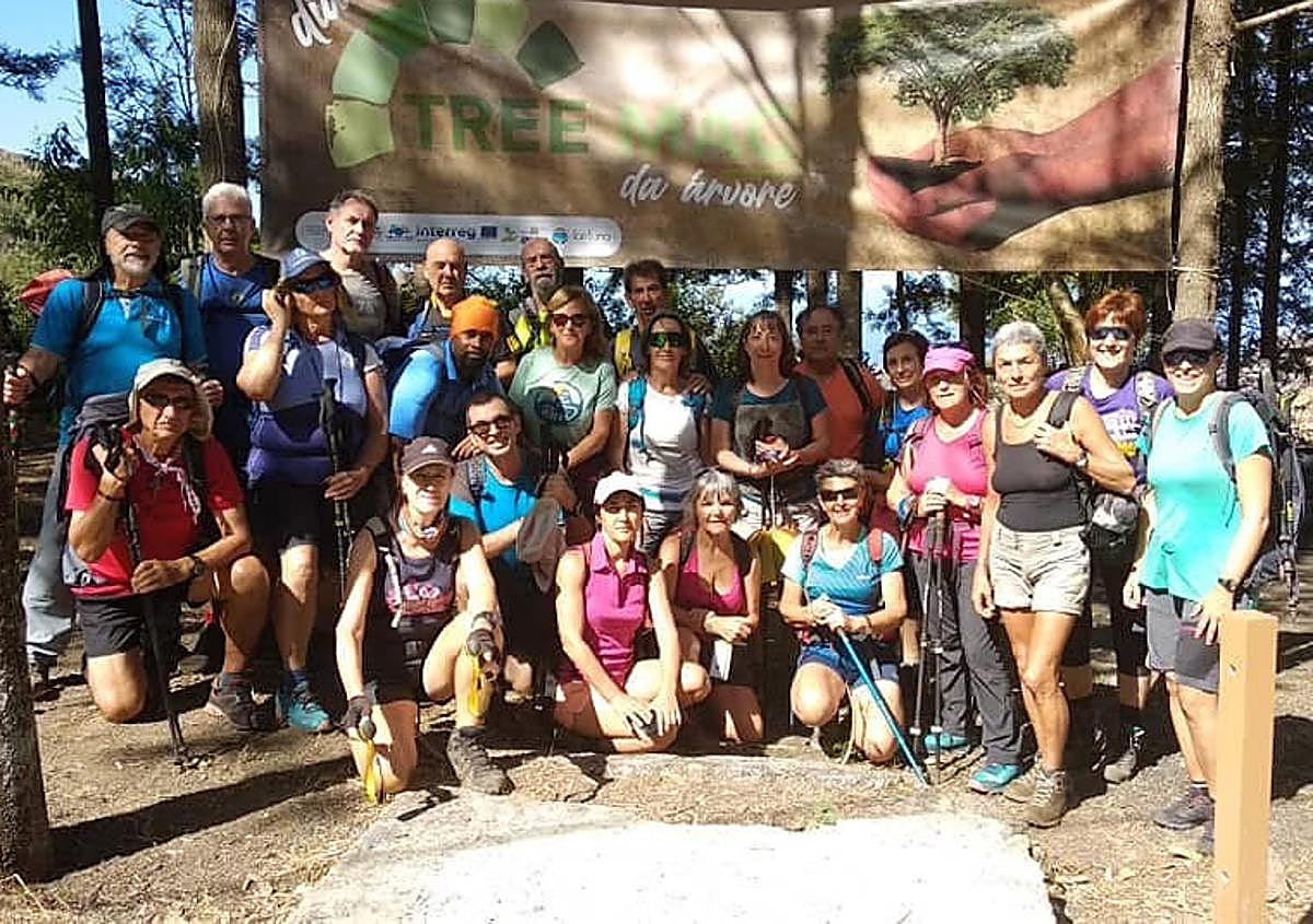 Imagen secundaria 1 - «Ser de Basauri y del Baskonia Mendi Taldea van unidos»