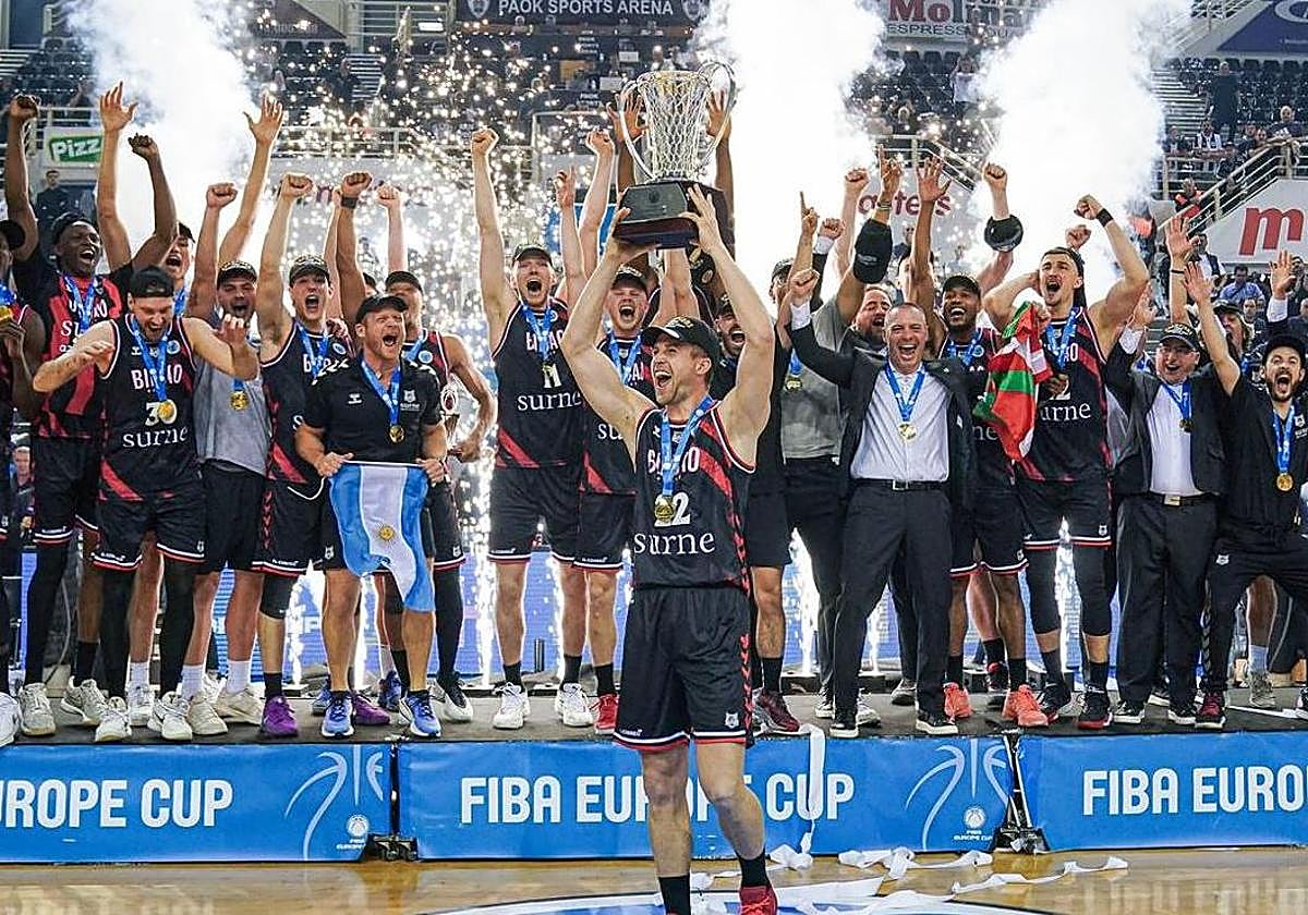 «Nosotros tampoco somos 'el Bilbao'»; el reivindicativo mensaje del Bilbao Basket a los futboleros