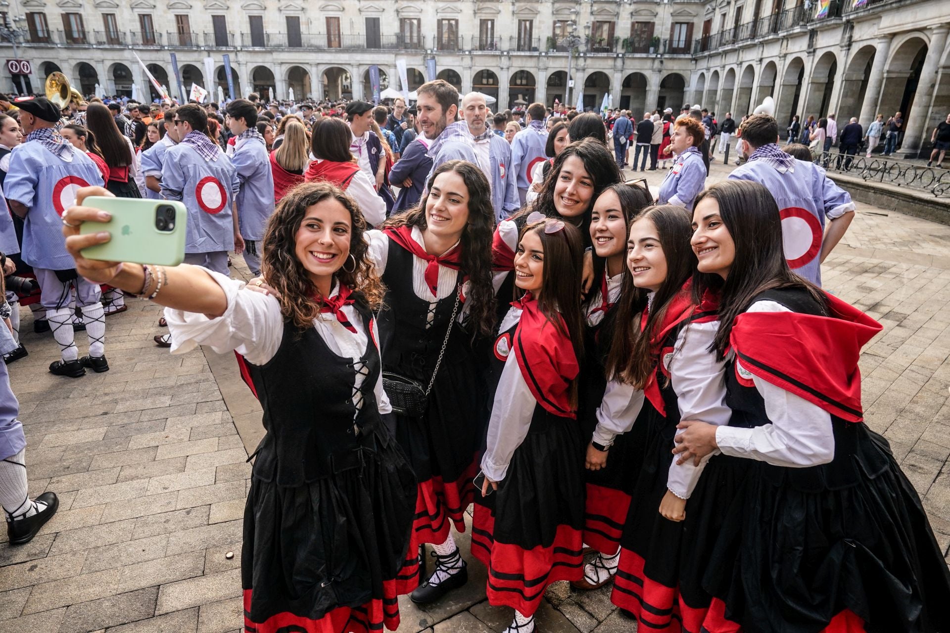 El Día del Blusa y la Neska, en imágenes
