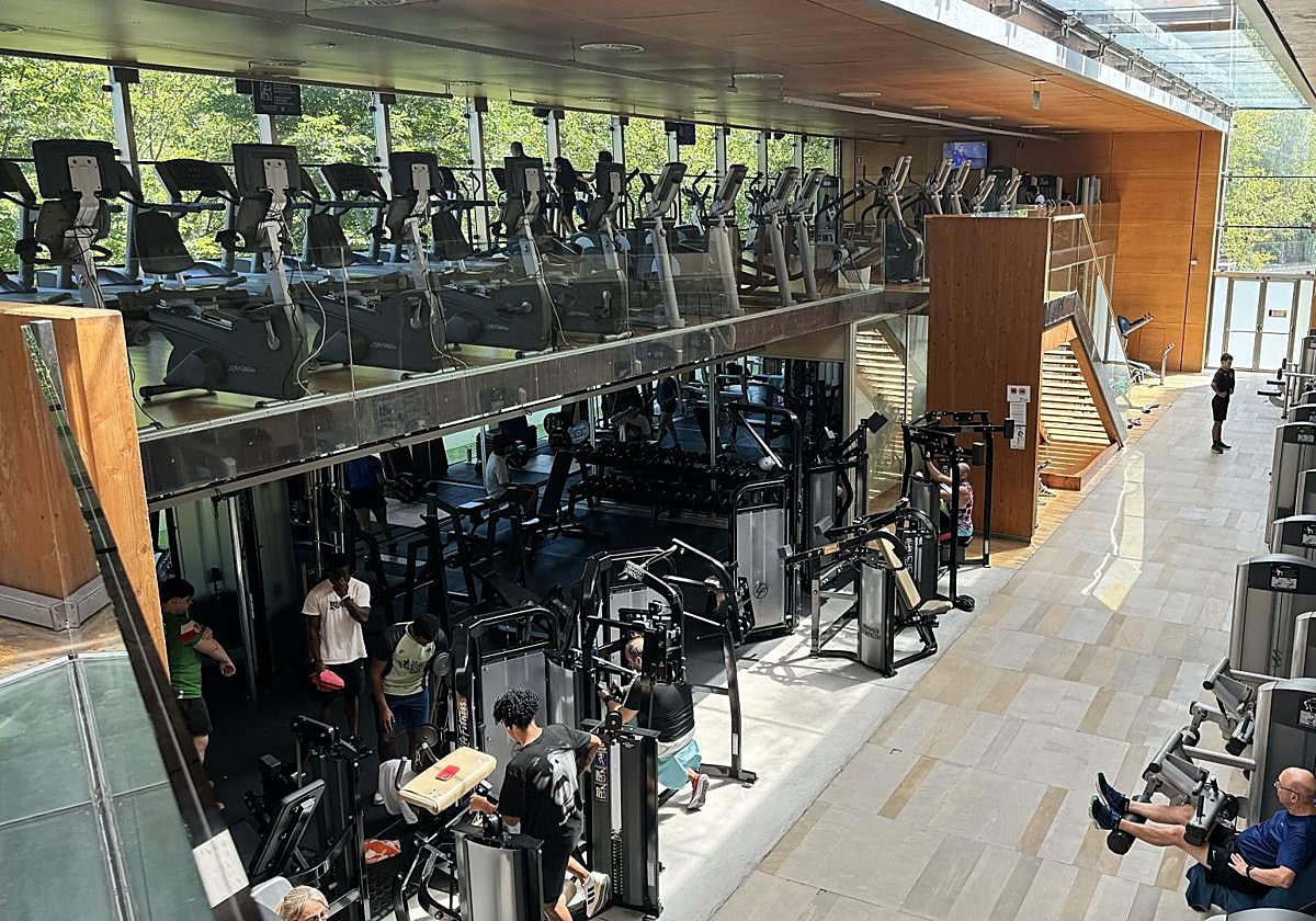 Imagen de la sala fitness del polideportivo Landako en Durango.